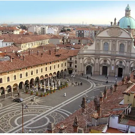 Emanuele Ii Apartment Vigevano